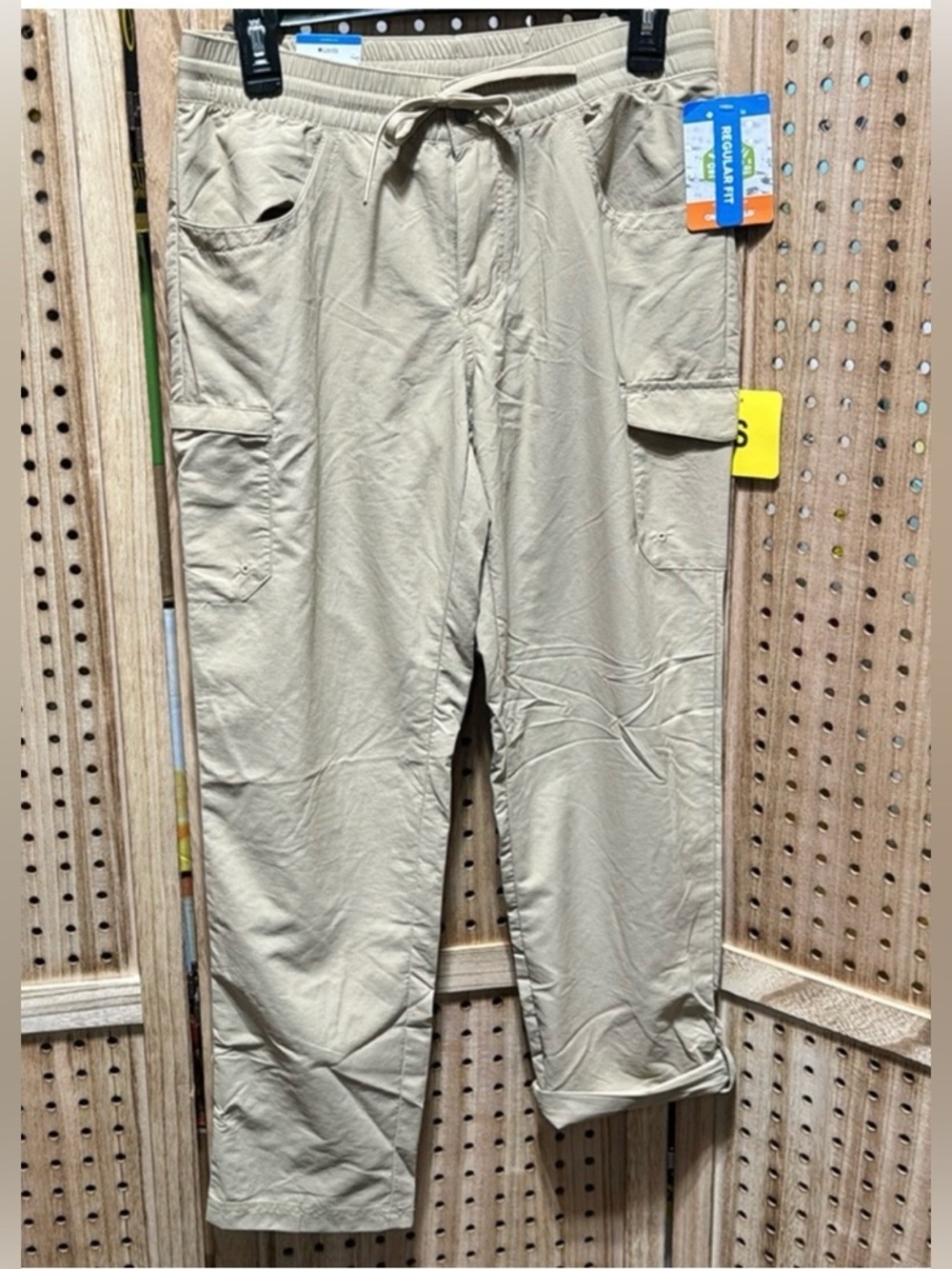 Columbia Woodland Hills Ladies' Roll Up Pant new with tags